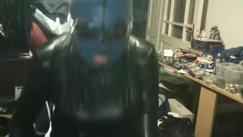 LatexPeti online show from 7, 4, 2026