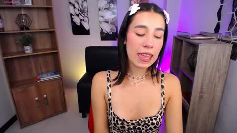 Elizabeth online show from 3, 10, 2025