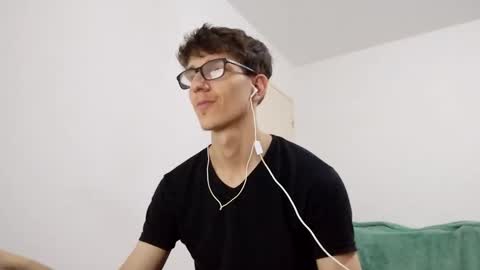 Facu online show from 8, 3, 2025