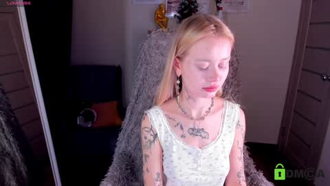 kris_grant online show from 8, 1, 2025