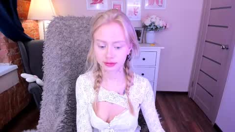 kris_grant online show from 28, 2, 2025