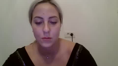 Snapshot of kriss_grace chatting on 30, 9, 2025 Grace online show from 30, 9, 2025