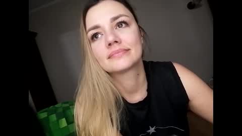 KrissSexi online show from 16, 1, 2025