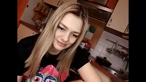 KrissSexi online show from 18, 2, 2025