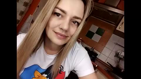 KrissSexi online show from 5, 3, 2025