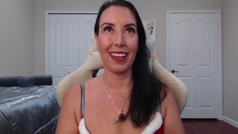 Snapshot of krissy2024 chatting on 24, 12, 2024 Krissy online show from 24, 12, 2024