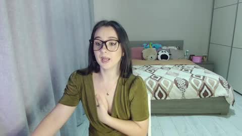 twitter    Annemarye 23 online show from 14, 2, 2025