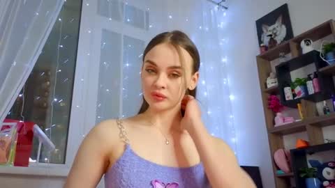 Snapshot of kristen_sayles chatting on 23, 2, 2025 Kris online show from 23, 2, 2025