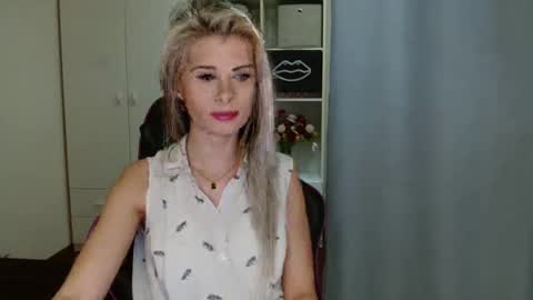 KristineAmore online show from 12, 2, 2026