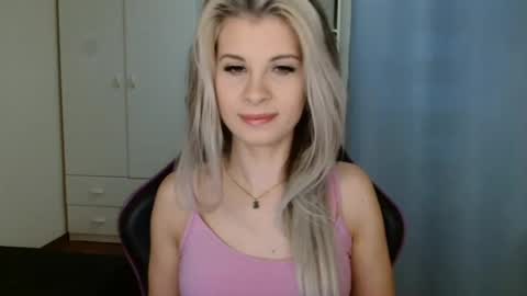 KristineAmore online show from 17, 3, 2026