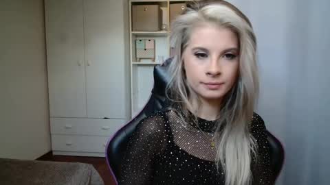 Snapshot of kristineamore chatting on 25, 5, 2026 KristineAmore online show from 25, 5, 2026