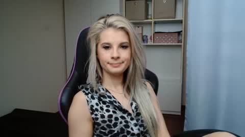 Snapshot of kristineamore chatting on 18, 6, 2026 KristineAmore online show from 18, 6, 2026