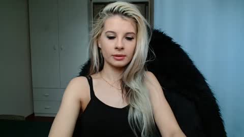 Snapshot of kristineamore chatting on 1, 7, 2026 KristineAmore online show from 1, 7, 2026