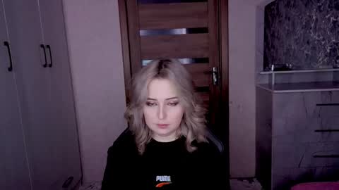 Snapshot of kristy_fran chatting on 7, 2, 2026 Kristy online show from 7, 2, 2026