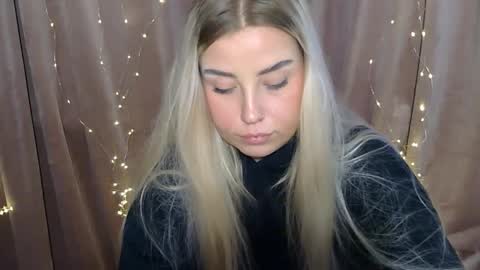 KristyFlowers online show from 16, 12, 2024