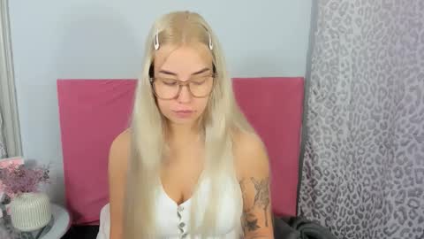 KristyFlowers online show from 7, 1, 2026