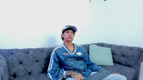 Snapshot of kroywave chatting on 27, 5, 2026 Kroy Wave Muscle Tattoos Latino online show from 27, 5, 2026
