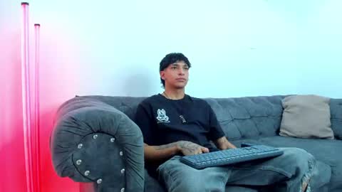 Kroy Wave  Muscle Tattoos Latino online show from 14, 7, 2026