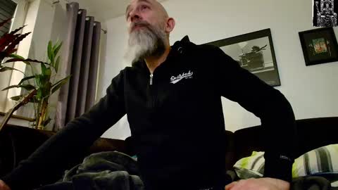 Snapshot of krummersaebel chatting on 8, 3, 2025 krummersaebel online show from 8, 3, 2025