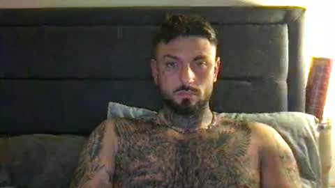 Snapshot of krxt13 chatting on 8, 4, 2026 krxt13 online show from 8, 4, 2026