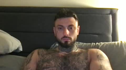 Snapshot of krxt13 chatting on 15, 4, 2026 krxt13 online show from 15, 4, 2026