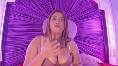 krystalswift_ online show from 14, 6, 2026
