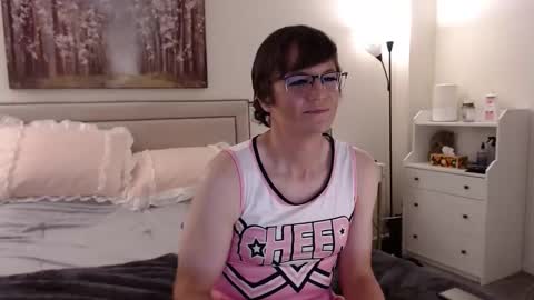 Snapshot of ktrichards77 chatting on 30, 10, 2025 Cait online show from 30, 10, 2025