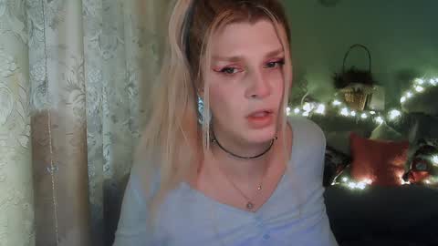 Annika  MTF ts post -op online show from 22, 1, 2025