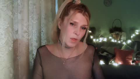 Annika  MTF ts post -op online show from 24, 1, 2025