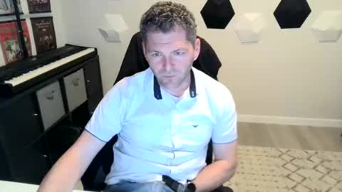 kukk_you online show from 17, 11, 2025