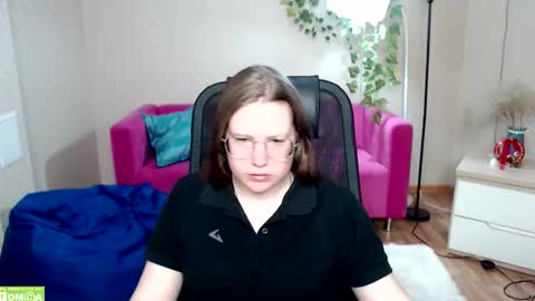 kuri_u online show from 6, 2, 2026