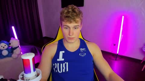 Snapshot of kurt_hanssen chatting on 18, 12, 2024 kurt_hanssen online show from 18, 12, 2024