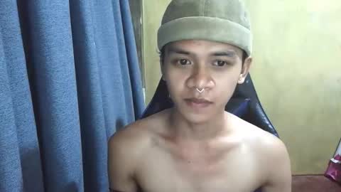 Snapshot of kurtxxx07 chatting on 25, 4, 2026 kurtxxx07 online show from 25, 4, 2026