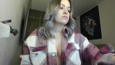 Snapshot of kyhara chatting on 6, 10, 2025 kyhara online show from 6, 10, 2025