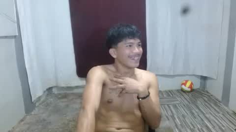 Snapshot of kyle_lourence chatting on 27, 4, 2026 kyle_lourence online show from 27, 4, 2026