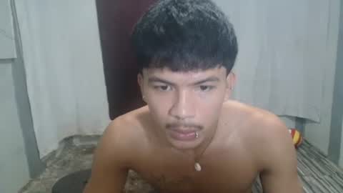 Snapshot of kyle_lourence chatting on 2, 5, 2026 kyle_lourence online show from 2, 5, 2026