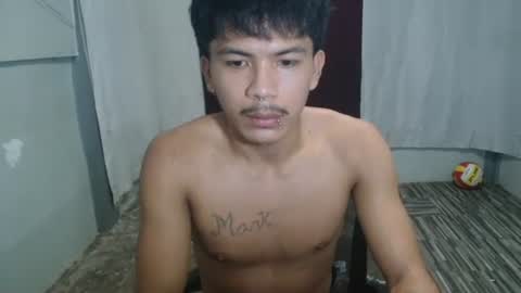Snapshot of kyle_lourence chatting on 8, 5, 2026 kyle_lourence online show from 8, 5, 2026