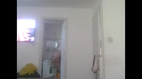 Snapshot of kylestrips4youq chatting on 19, 4, 2026 kylestrips4youq online show from 19, 4, 2026