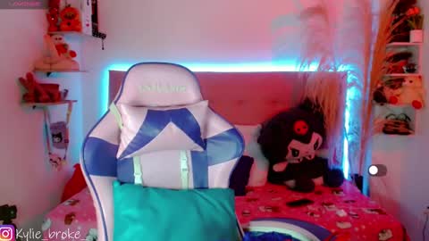 k ylie online show from 31, 10, 2025