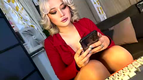 Snapshot of kylie_iyutera chatting on 14, 7, 2026 kylie online show from 14, 7, 2026