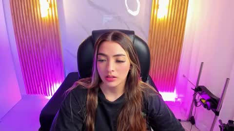  KYLIE  online show from 10, 11, 2025