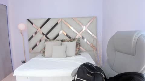 Kylie Reyes  online show from 15, 12, 2025