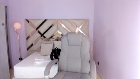Snapshot of kylie_reyes chatting on 23, 6, 2026 Kylie Reyes online show from 23, 6, 2026