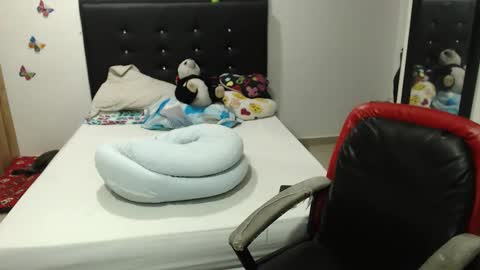 Instagram Kylie switch  followme  buy lovense here online show from 12, 10, 2025