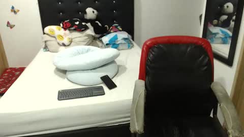 Instagram Kylie switch  followme  buy lovense here online show from 20, 10, 2025