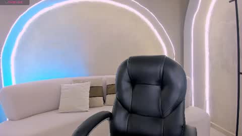 Snapshot of kyliejenkins1 chatting on 27, 6, 2026 Kylie Jenkins online show from 27, 6, 2026