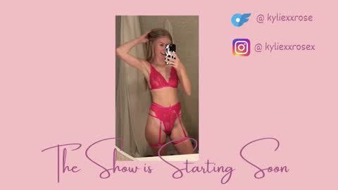 Snapshot of kyliexxrose chatting on 15, 10, 2025 Kylie online show from 15, 10, 2025