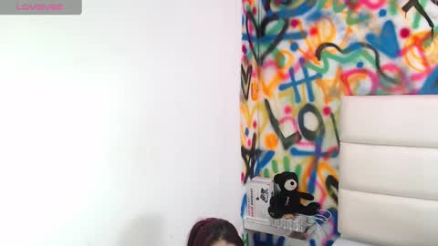 Snapshot of kyliiebaker chatting on 4, 1, 2025 Kylie online show from 4, 1, 2025