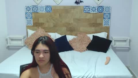 Snapshot of kyliiebaker chatting on 1, 2, 2025 Kylie online show from 1, 2, 2025