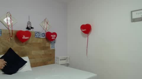 Snapshot of kyliiebaker chatting on 24, 2, 2025 Kylie online show from 24, 2, 2025
